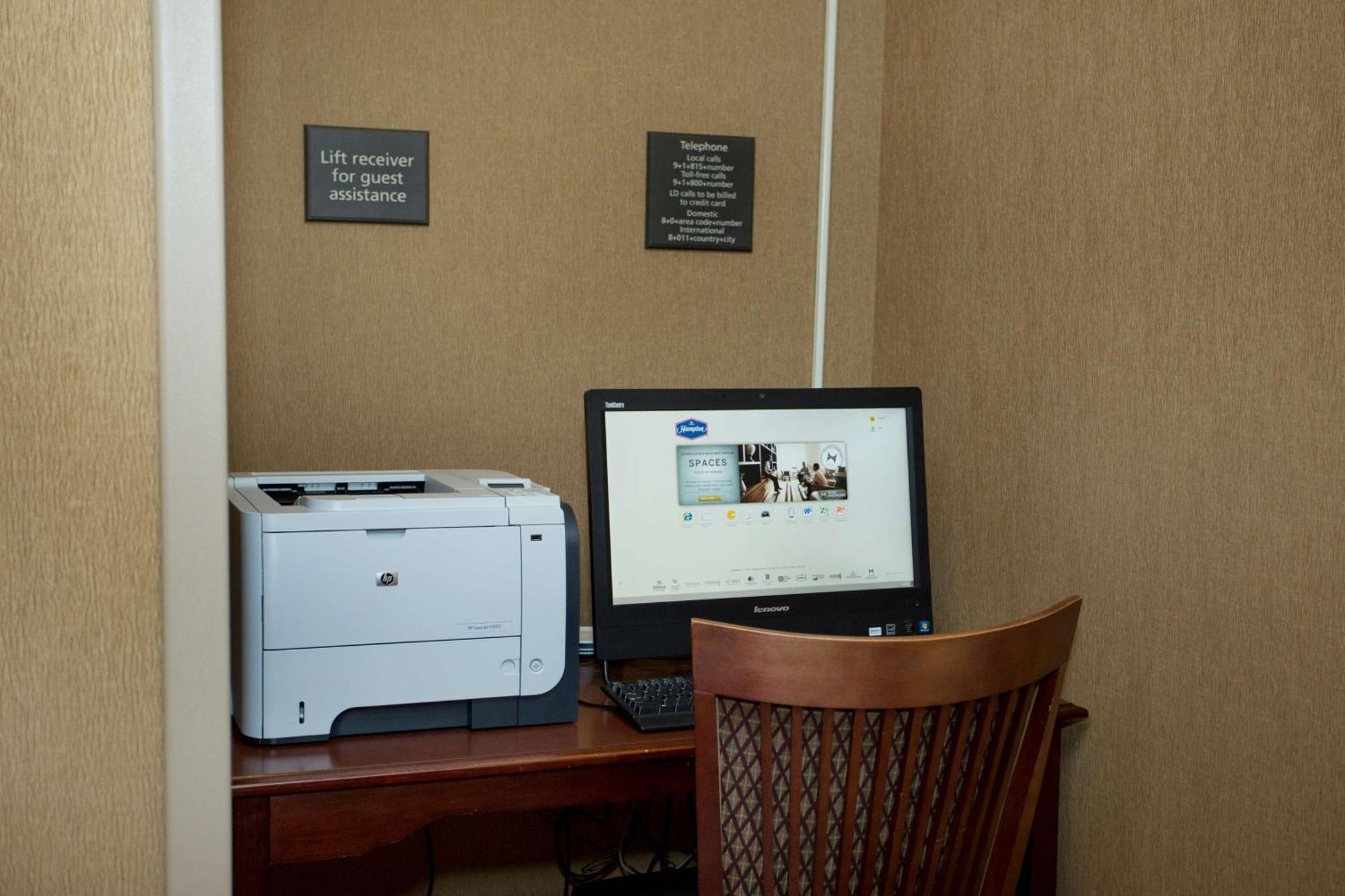 Hampton Inn Freeport Экстерьер фото