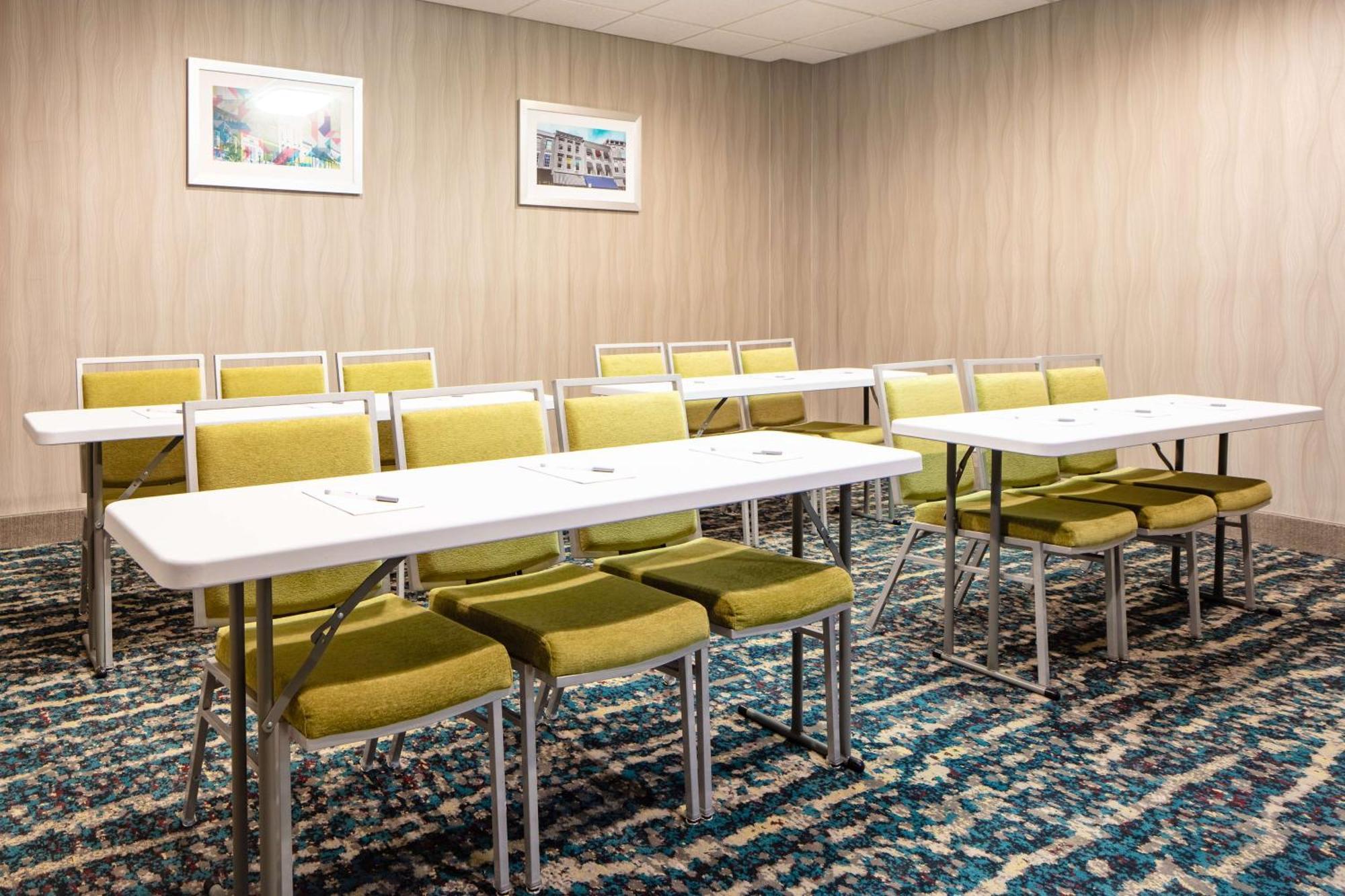 Hampton Inn Freeport Экстерьер фото