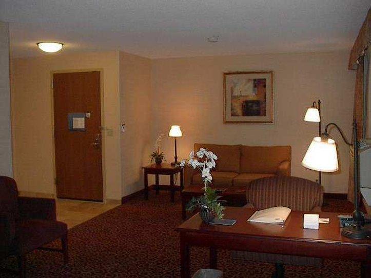 Hampton Inn Freeport Экстерьер фото